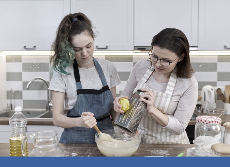 Jugendhilfe Bockenem, JuHiBo, Flexible Hilfen, Teenager kochen